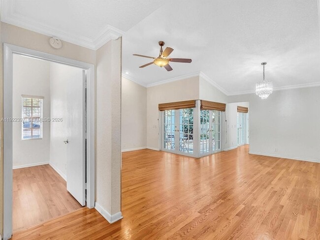 Building Photo - 1361 Cottonwood Cir