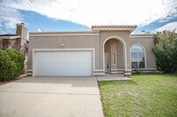 Building Photo - 1316 Desierto Azul Dr
