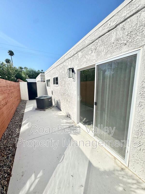 Building Photo - 73525 Shadow Mountain Dr