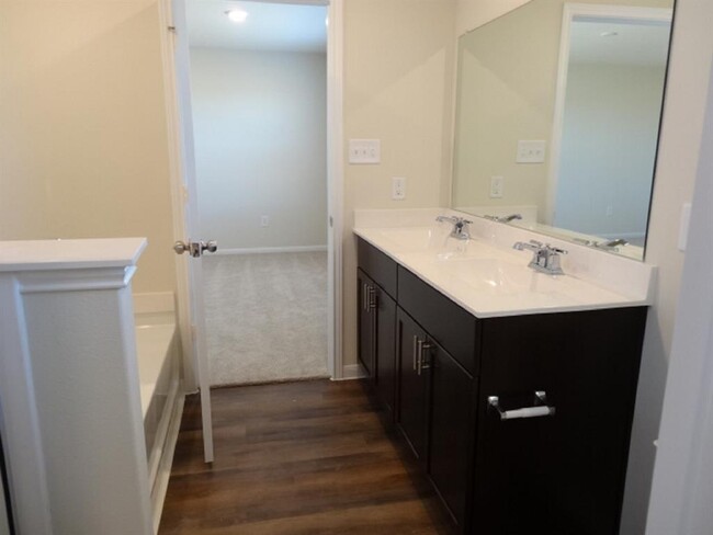 Building Photo - 17914 Grassy Prairie Dr