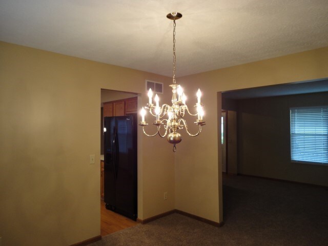 Building Photo - 4747 Circle Dr