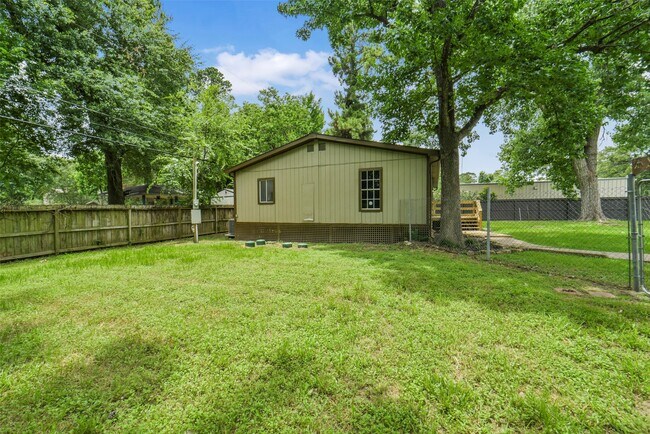 Building Photo - 11023 Forrest Valley Dr