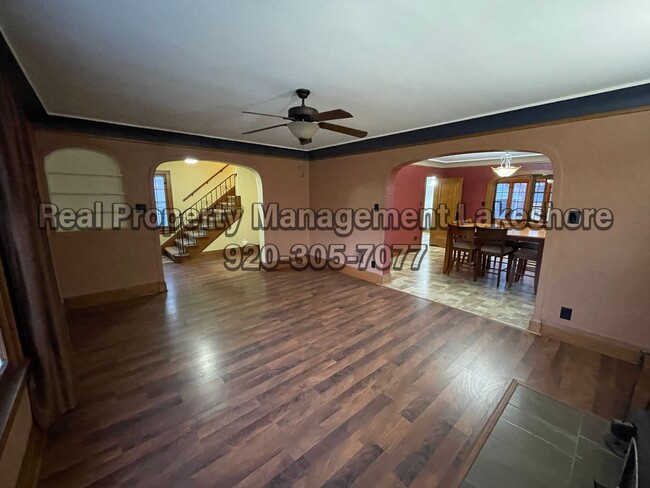 Building Photo - Stunning 3 Bedroom 1.5 Bathroom Home For Rent