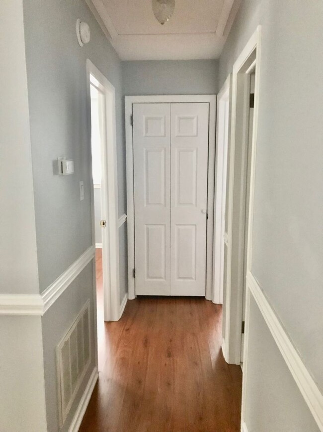 Building Photo - Beautiful 2 bedroom 1 bath home in charlotte