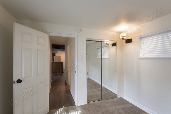 Building Photo - *OPEN HOUSE: 11/8 3-4PM* Point Loma 2BR wi...