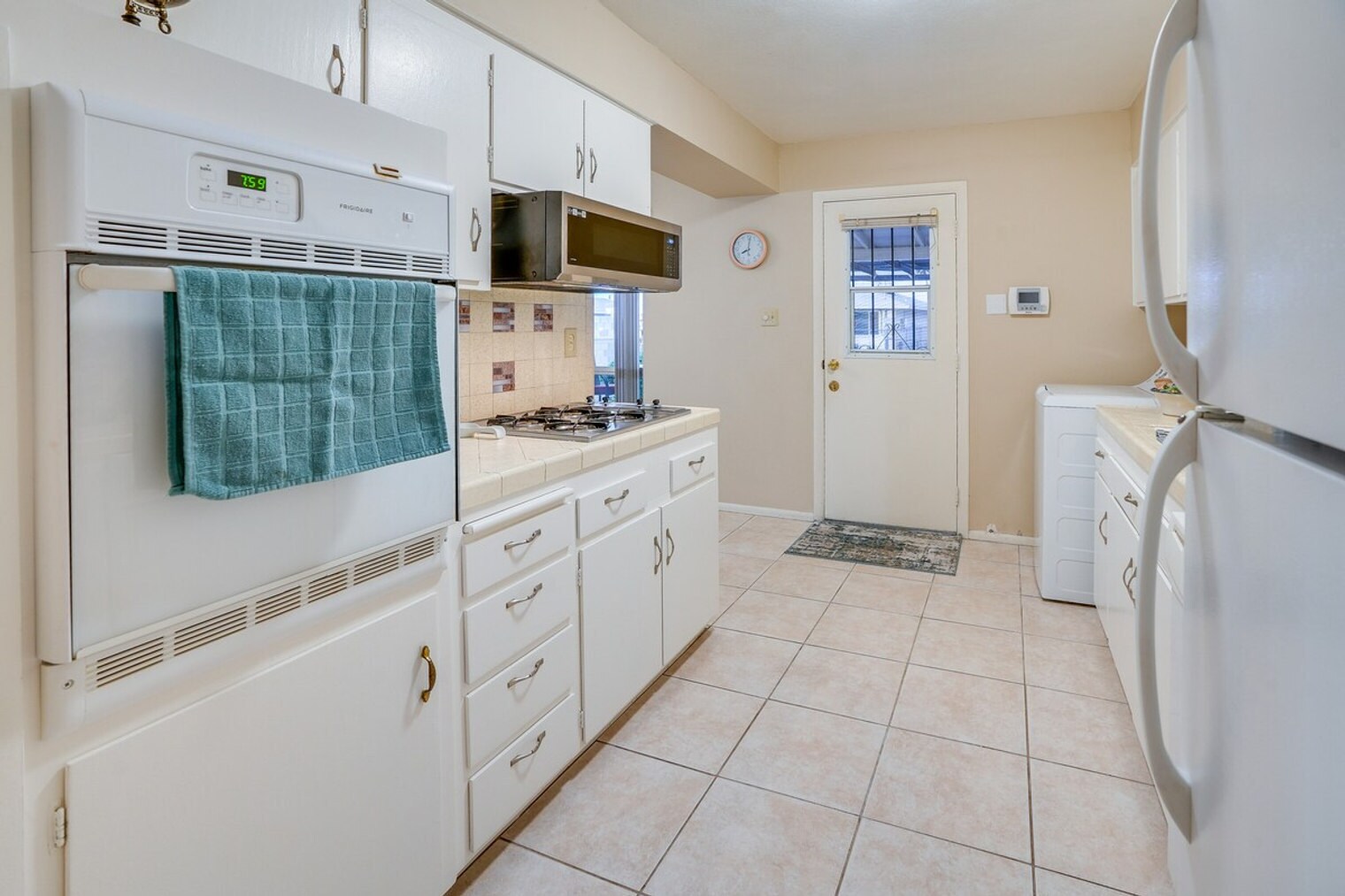 Building Photo - 11662 N Hacienda Dr