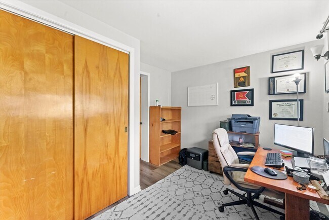 Building Photo - 5139 S Narragansett Ave