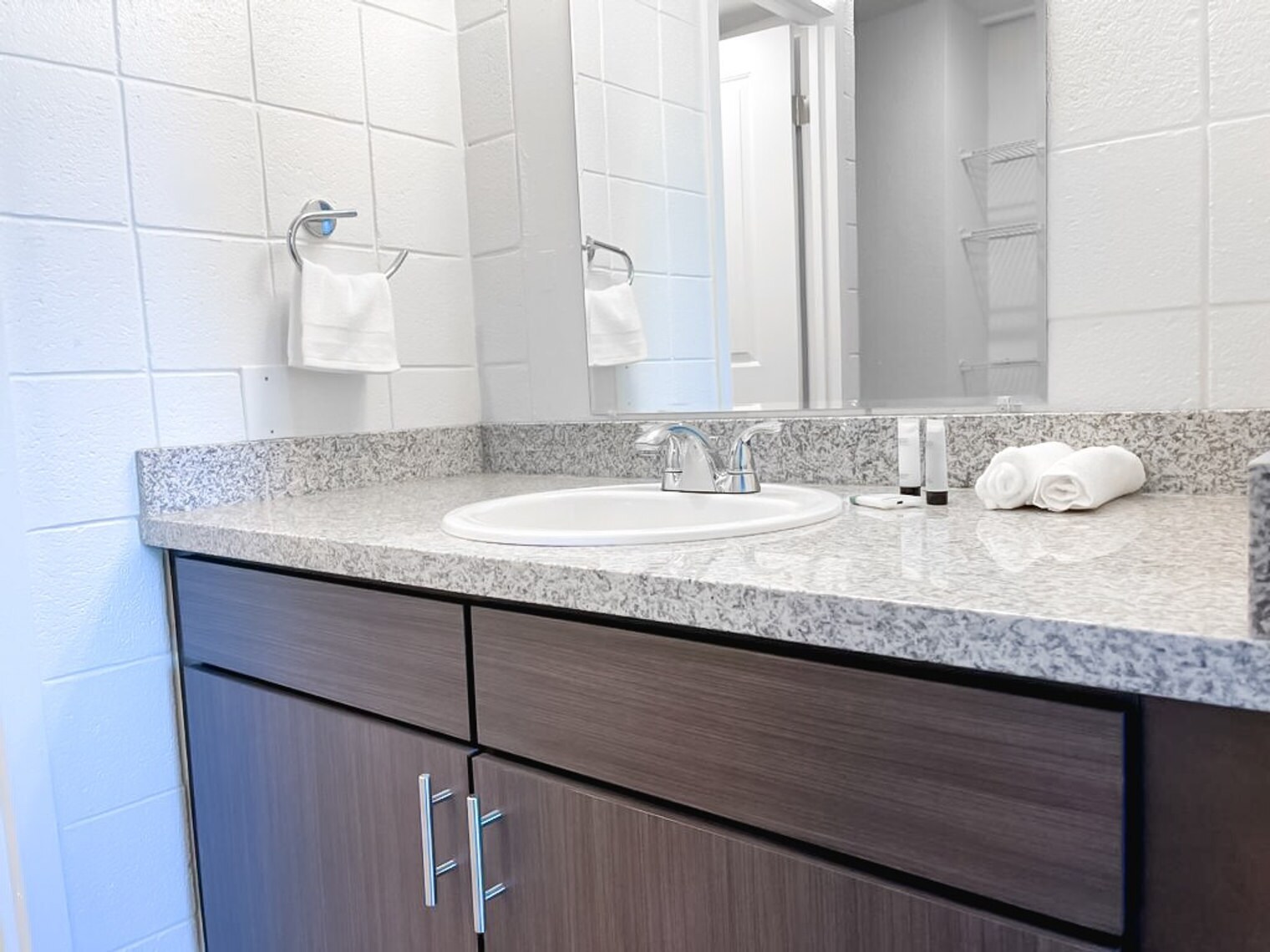 Building Photo - 2515 Burnet Ave