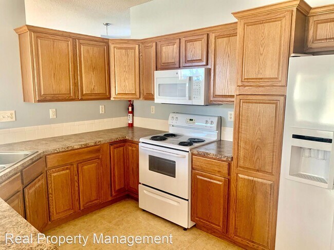 Building Photo - 3 br, 2 bath House - 1017 N Crest St.