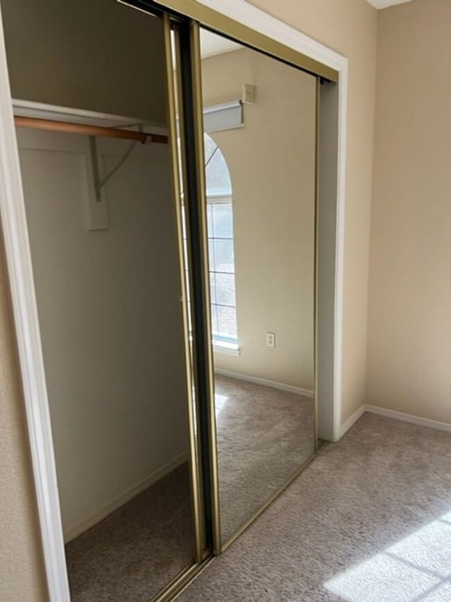 Building Photo - Beautiful home on a large corner lot with RV parking