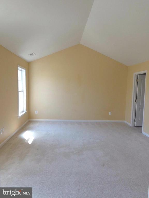 Building Photo - 15839 Fourmile Creek Ct