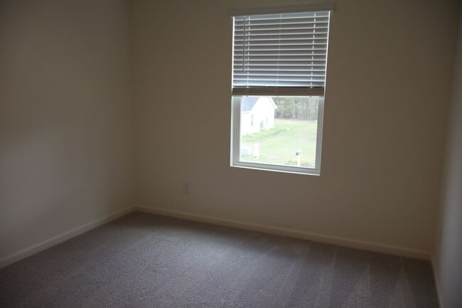 Building Photo - 3413 Baybrooke Dr