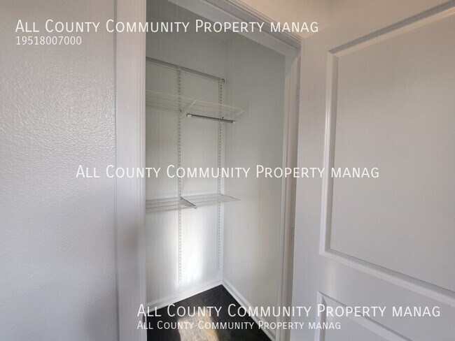 Building Photo - 43 Los Indios