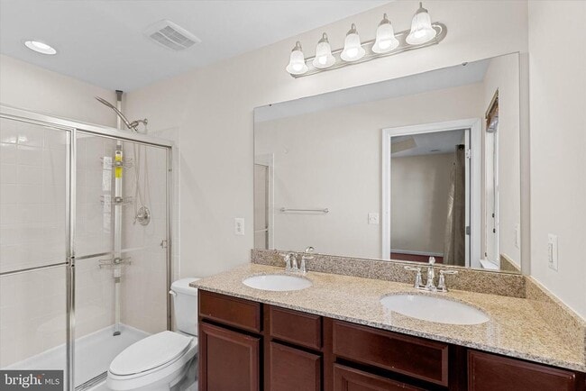 Building Photo - 4382 Daisy Reid Ave