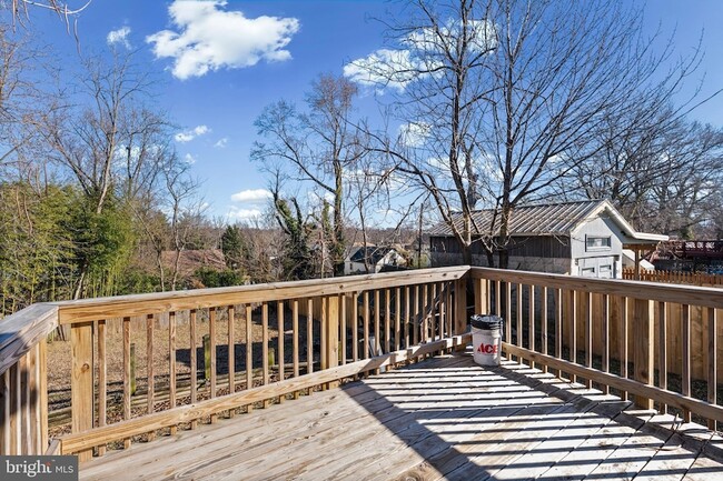 Building Photo - 3014 Royston Ave