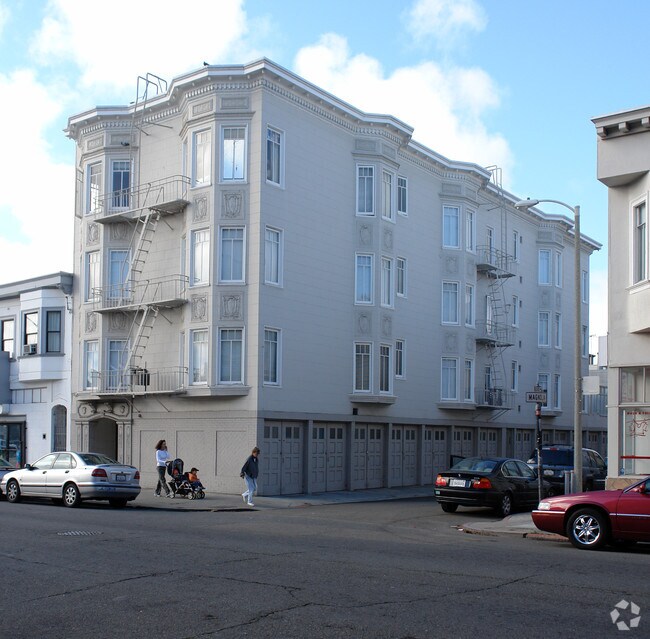 Building Photo - 3225 Laguna St