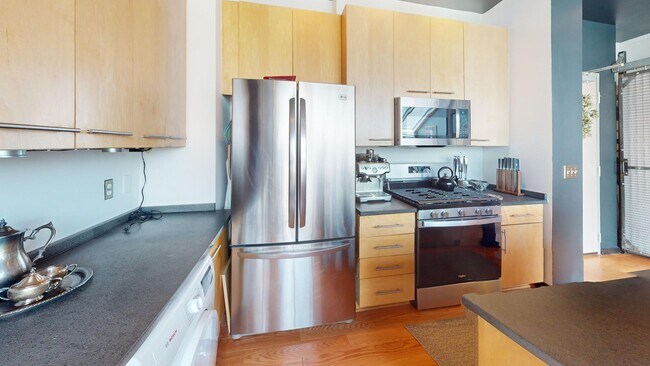 Building Photo - Stunning Penthouse Two Bedroom W/Private B...
