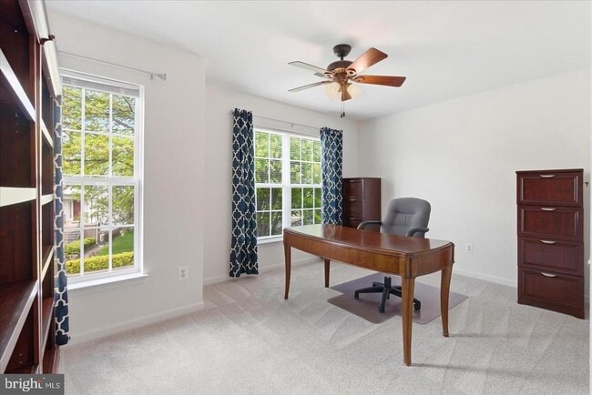 Building Photo - 8863 Flatbush Ct