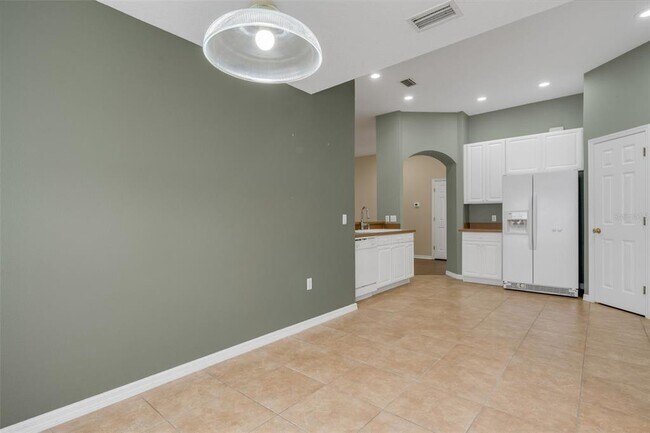 Building Photo - 654 Lake Clark Pl