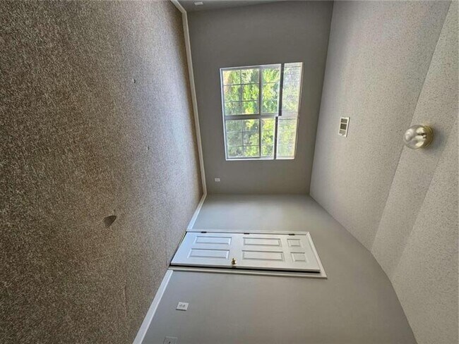 Building Photo - 2663 Parkway Trail