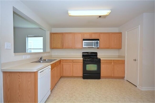 Building Photo - 8106 Arrington Forest Ln