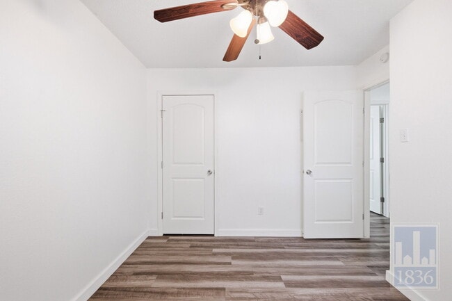 Building Photo - 8400 Jamestown Dr