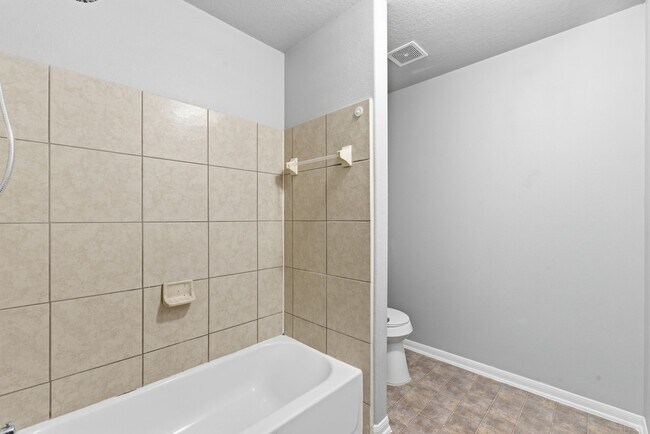 Building Photo - 4910 Conifer Ridge Way