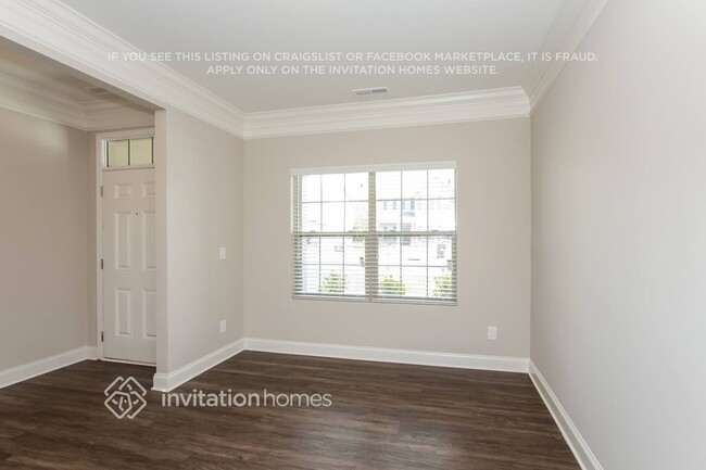 Building Photo - 5337 Roberta Crossing Dr