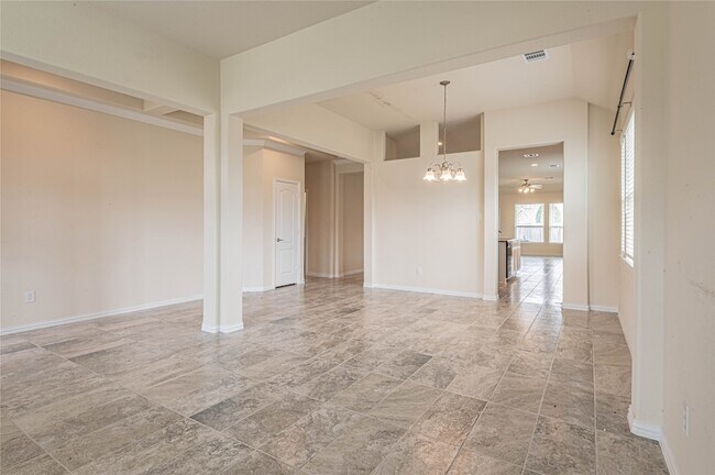 Building Photo - 21263 Lucknow Ln