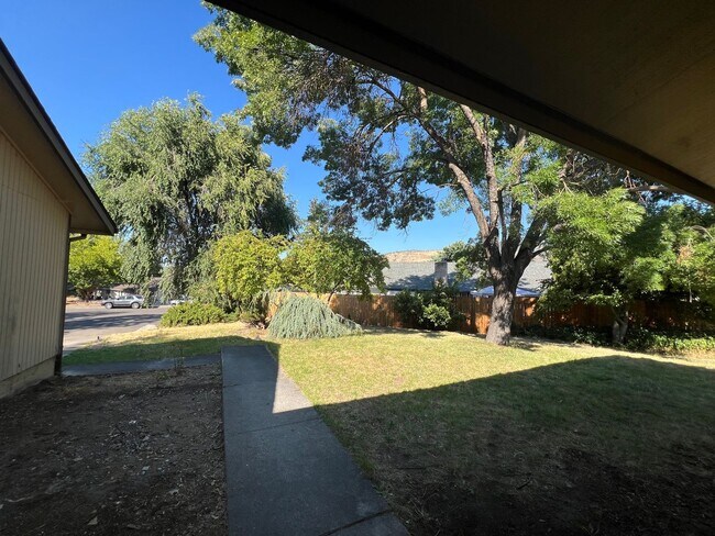 Building Photo - Newly renovated three bedroom home | Available Mid April