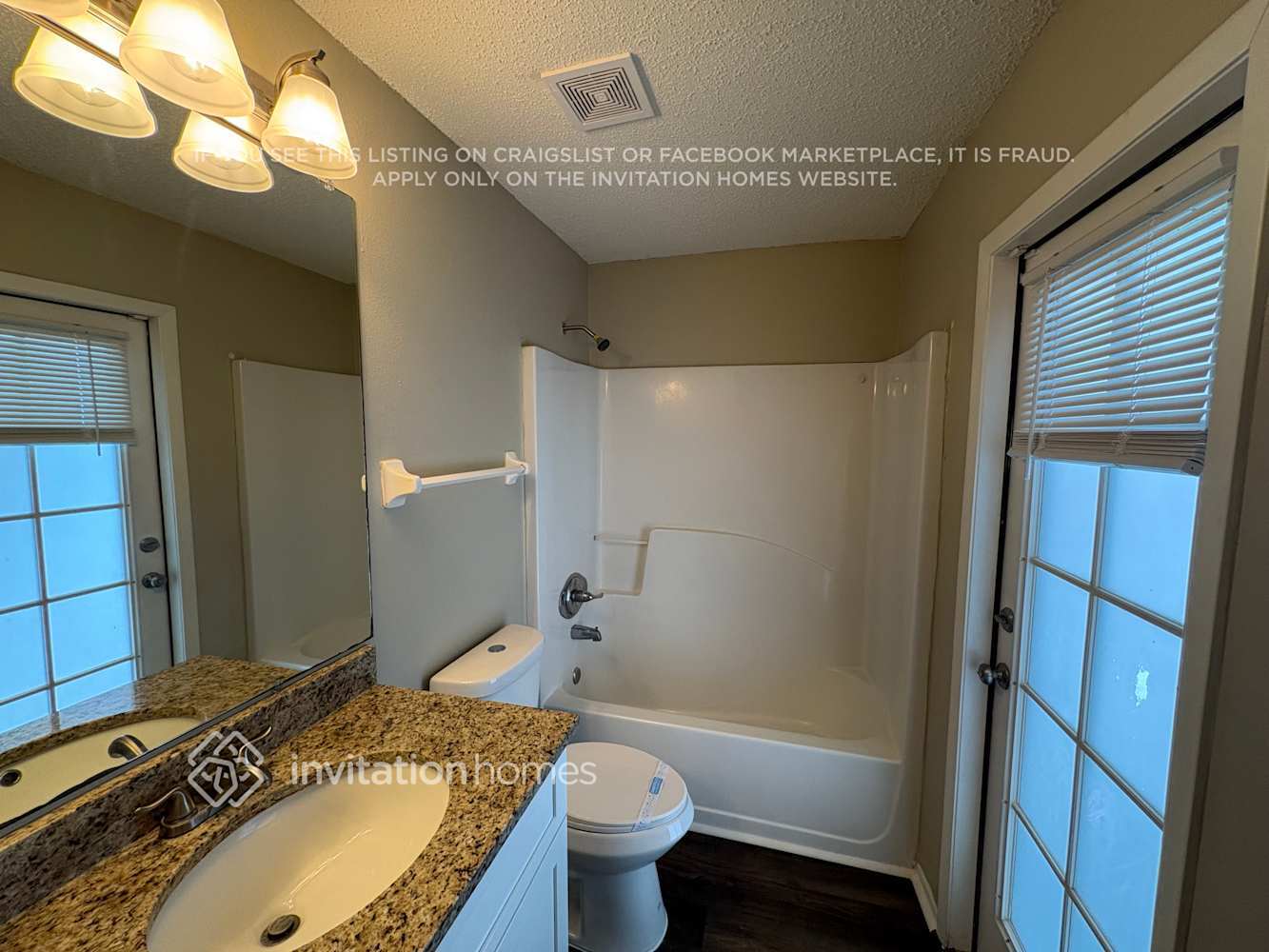 Building Photo - 4704 Bloom Dr