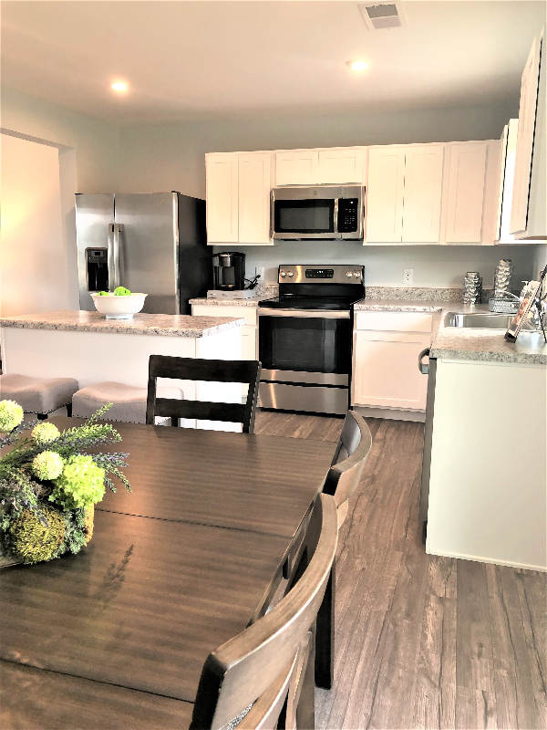 Building Photo - 406 Brookshade Way