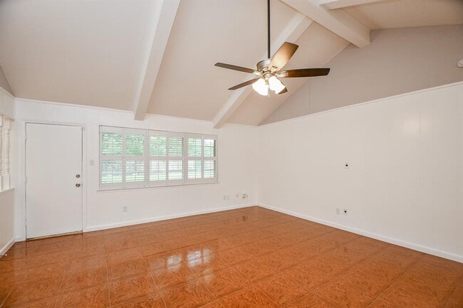 Building Photo - 12314 Plumpoint Dr