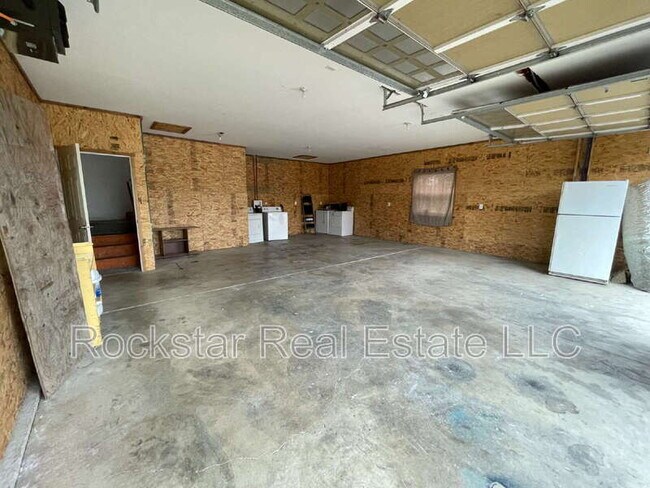 Building Photo - 11721 E Alki Ave