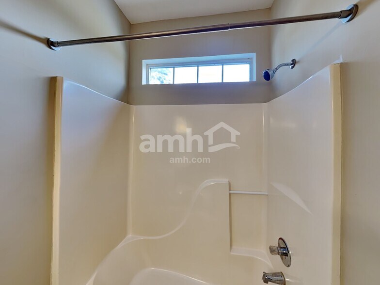 Building Photo - 1200 Nighthawk Ct