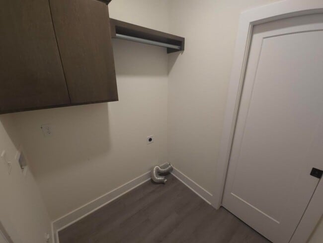 Building Photo - For Rent – 3 Bed | 2 Bath single family ho...