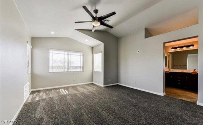 Building Photo - 11 Stockton Edge Ave