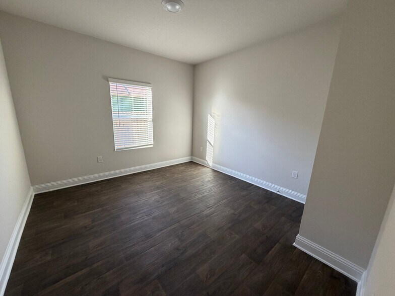 Building Photo - 14902 Dalton Cir