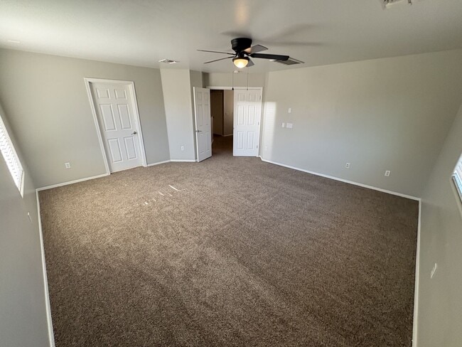 Building Photo - 2,500 sq ft 4 bedroom + Den home in Rancho Sahuarita