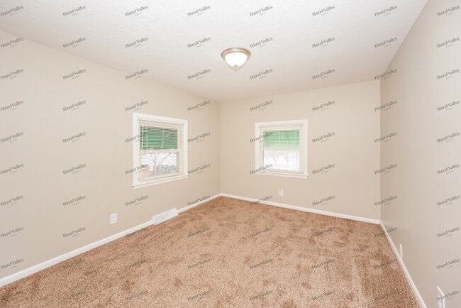 Building Photo - 2709 Fackler Ave