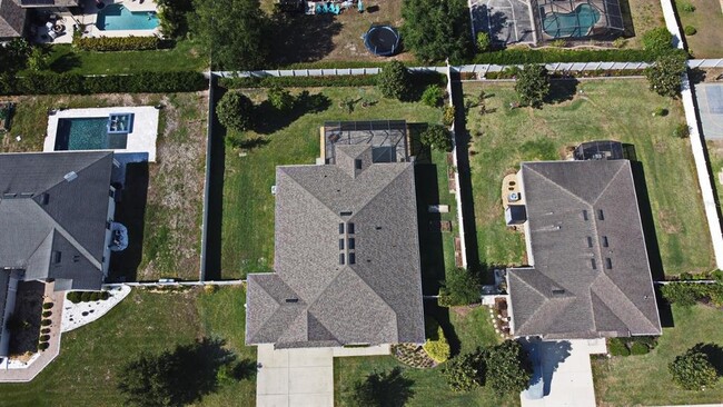 Building Photo - 9732 Royal Vista Ave