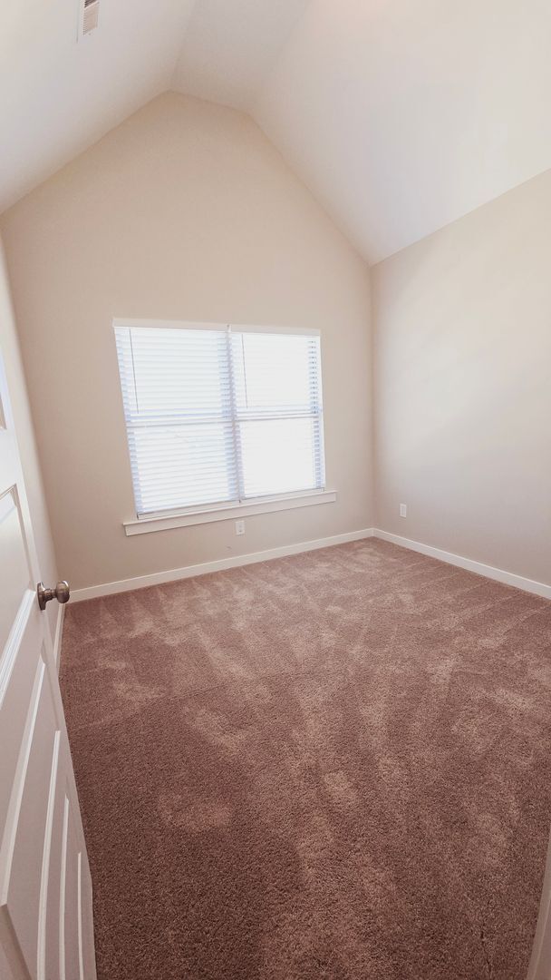 Building Photo - 2122 Ellsworth Lp Rd