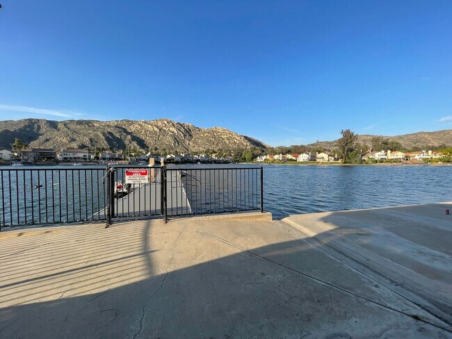 Building Photo - Comfortable 3-Bedroom Home in Moreno Valle...