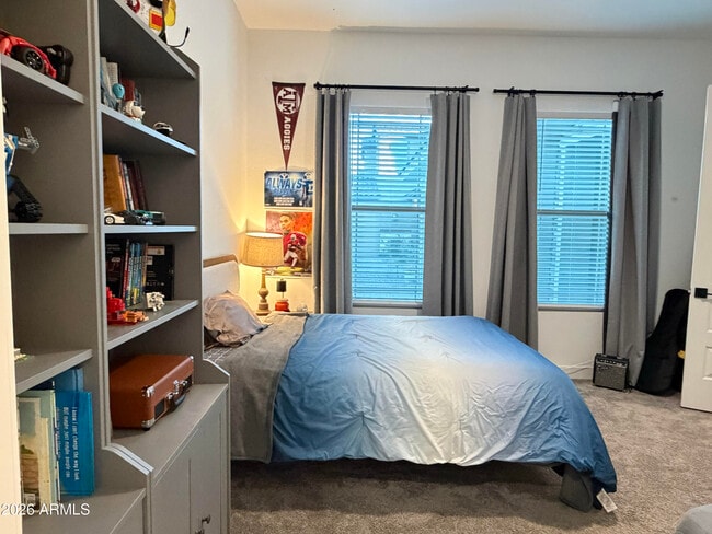 Building Photo - 10849 E Thunderbolt Ave