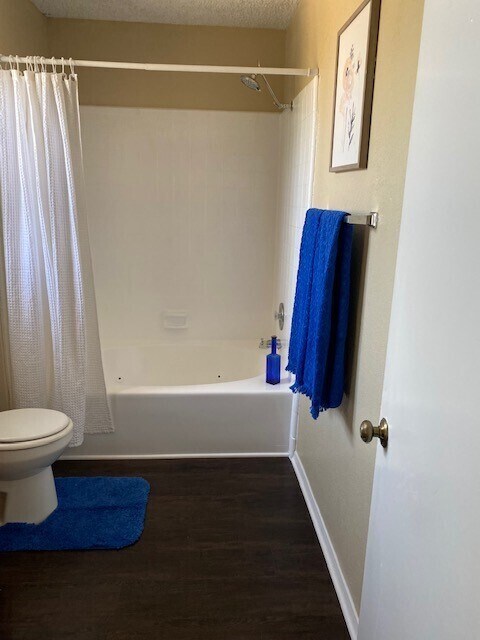 Building Photo - ARLINGTON COZY HOME 3/2/2