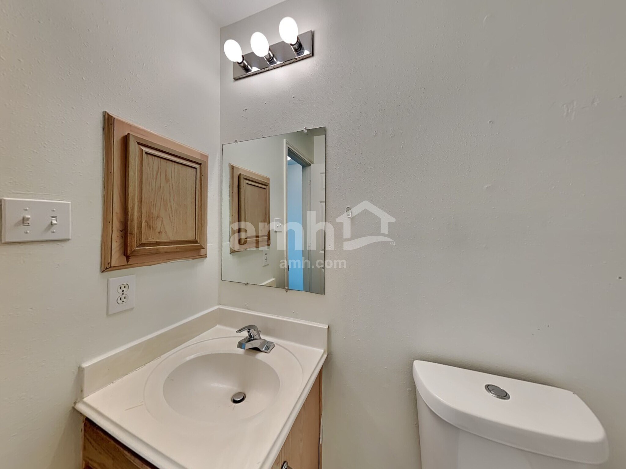 Building Photo - 19402 Misty Cove Dr