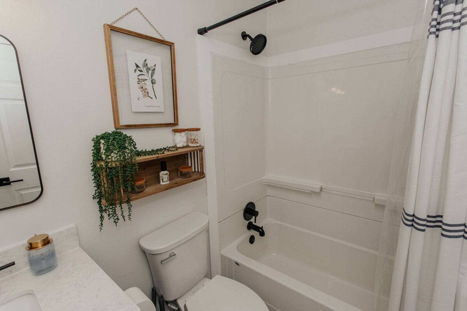 Building Photo - 3728 Homan Ave