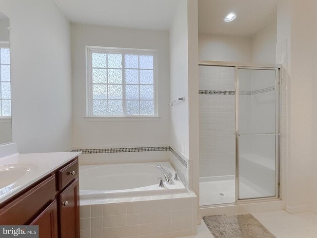 Building Photo - 44509 Gray Wolf St