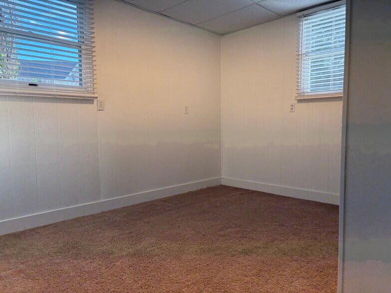 Building Photo - 675 W 1800 N