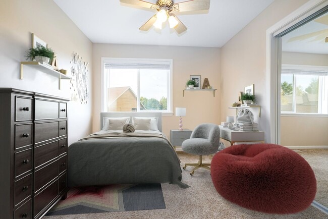 Building Photo - Charming 4 Bedroom 2.5 Bath Home